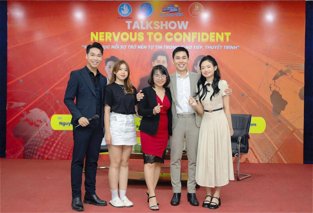 định vị khách hàng