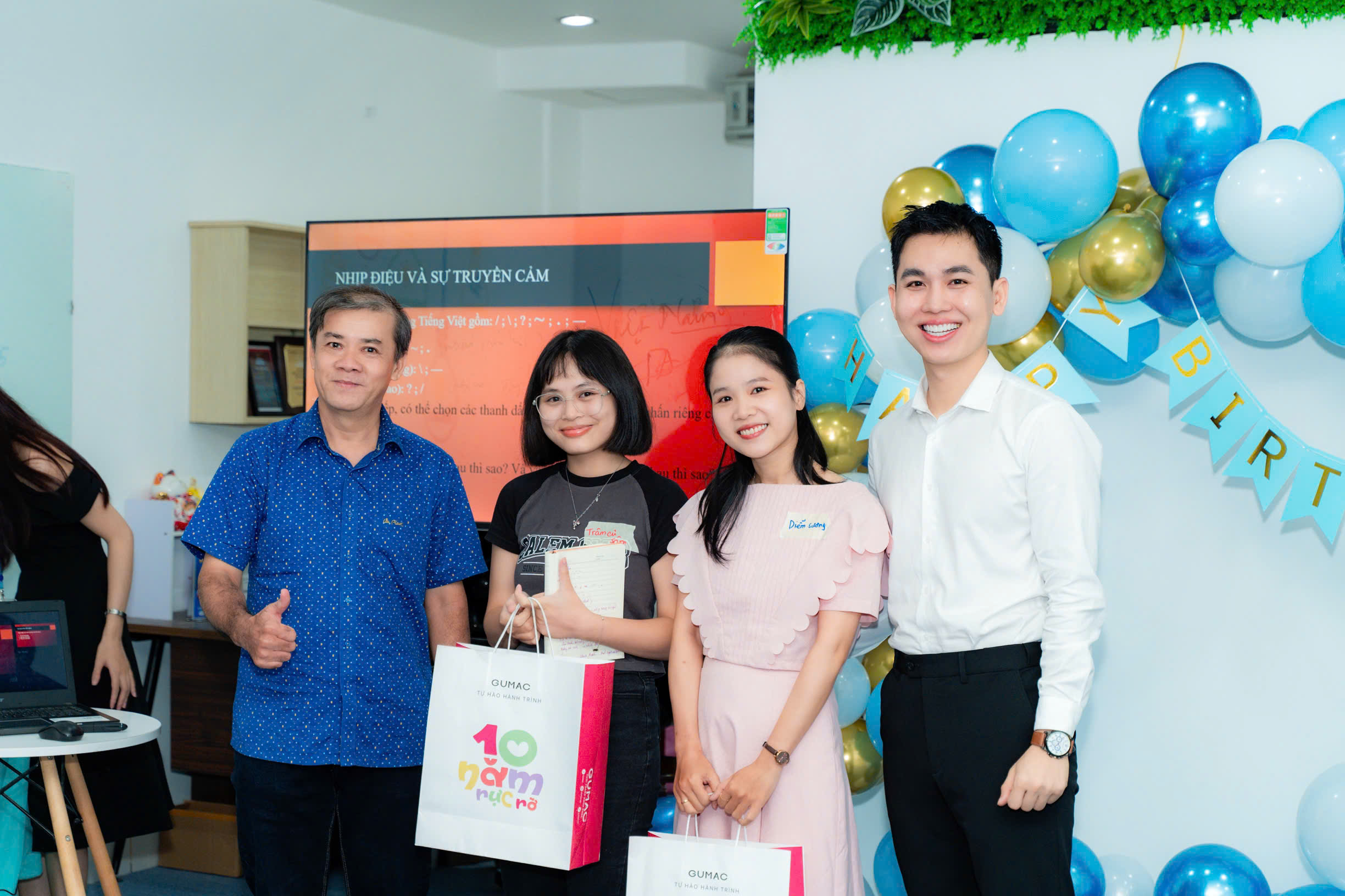 kỹ năng giao tiếp